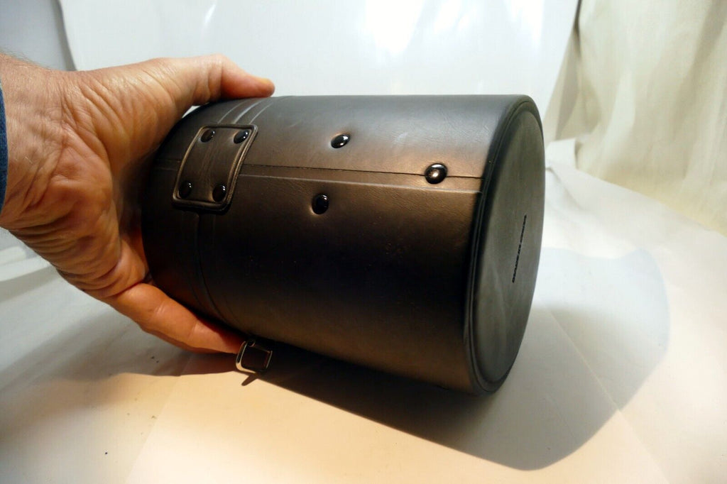 Nikon CL-74 Lens Hard Case with strap (for 28-70mm  f2.8 Nikkor) 16-35mm