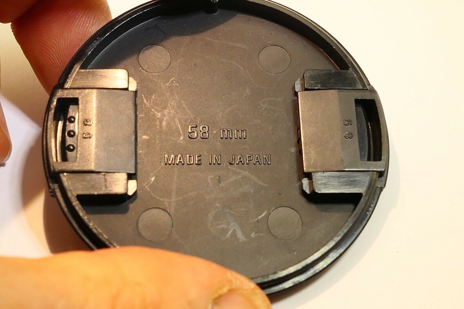 Quantaray 58mm snap on type Lens Front Cap for 70-300mm AF f4-5.6 DL Tele macro