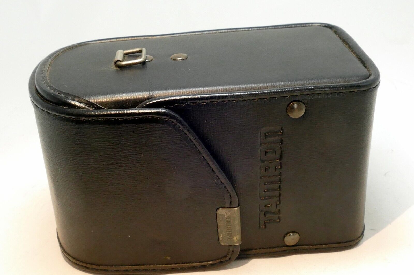 Tamron L-10 Leather Hard Case for 28-80mm lens