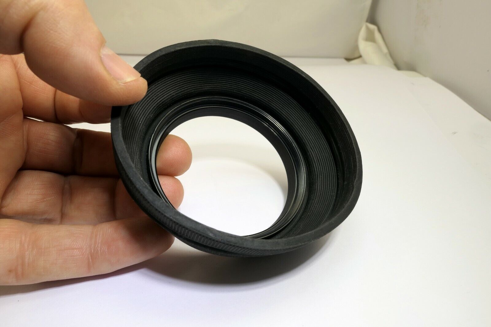 62mm Lens Hood Shade Collapsible Rubber double threaded screw in type vintage