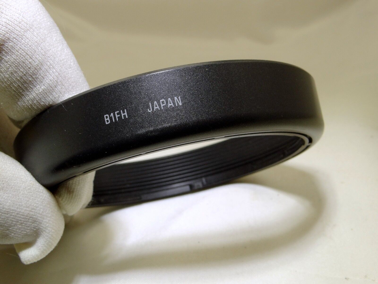 Tamron B1FH plastic Lens Hood Made in Japan for  for 28-200mm f3.8-5.6 AF zoom