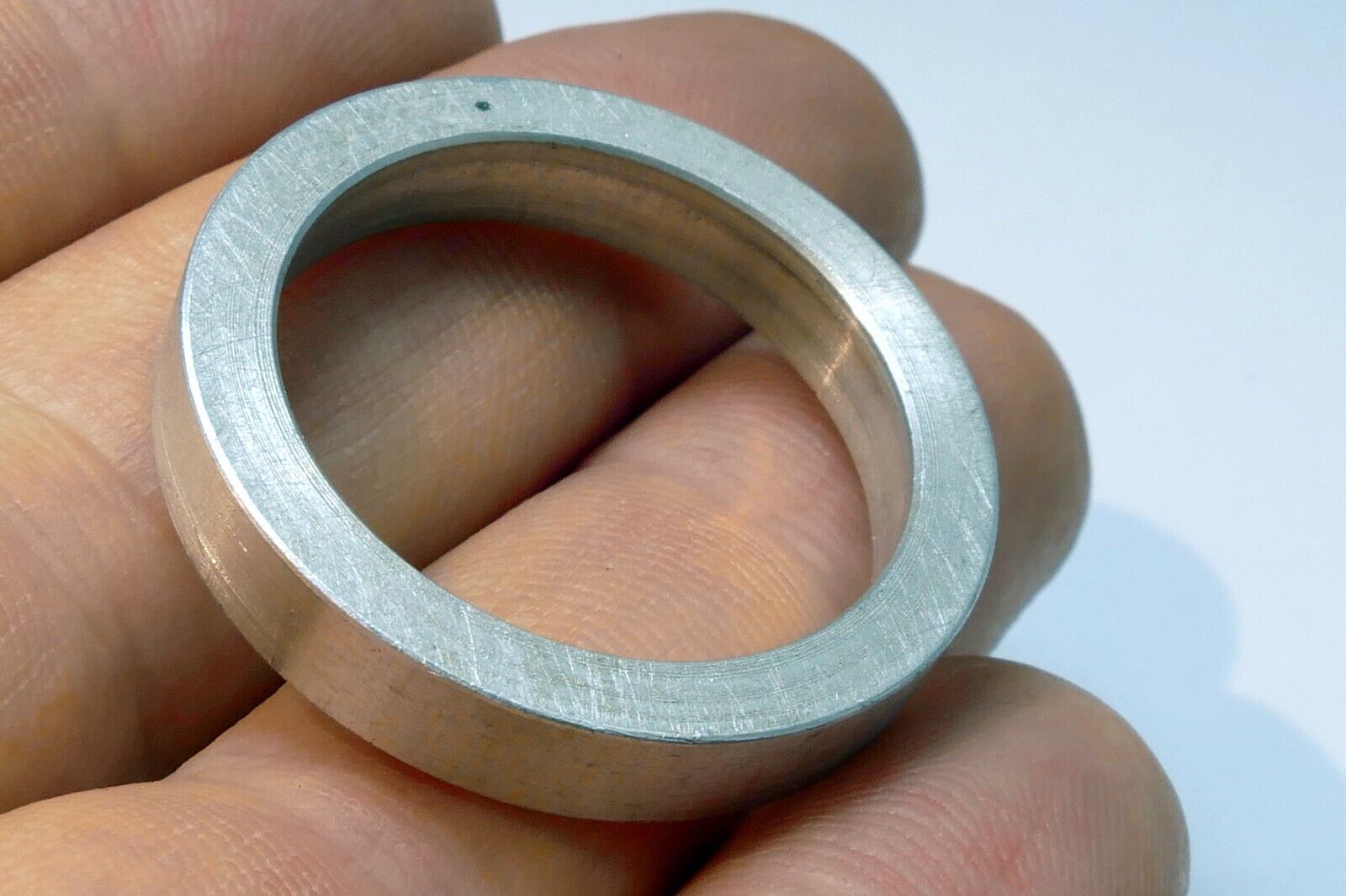 24mm ID  ring for lens smooth without any threads 32mm OD