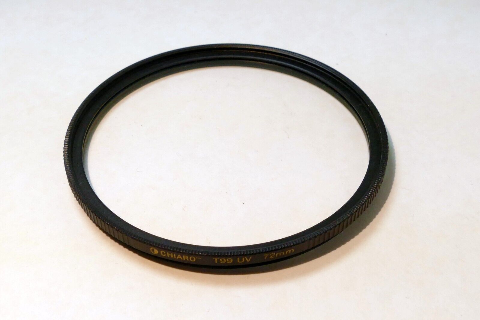 Chiaro T99 MC UV 72 mm Lens Filter 99-UVBTS72 w/ ribbed rim wide angle