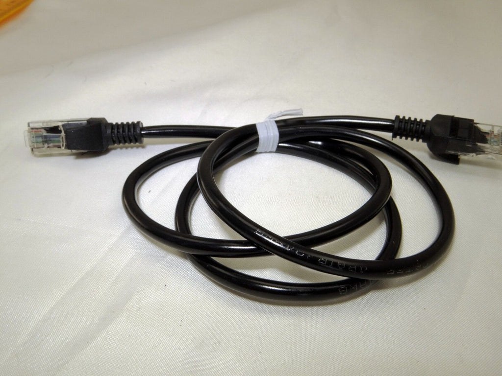 Ethernet Network Cable (3 Feet) -  Cat5e / Cat5 Standards, 550MHz, 10Gbp