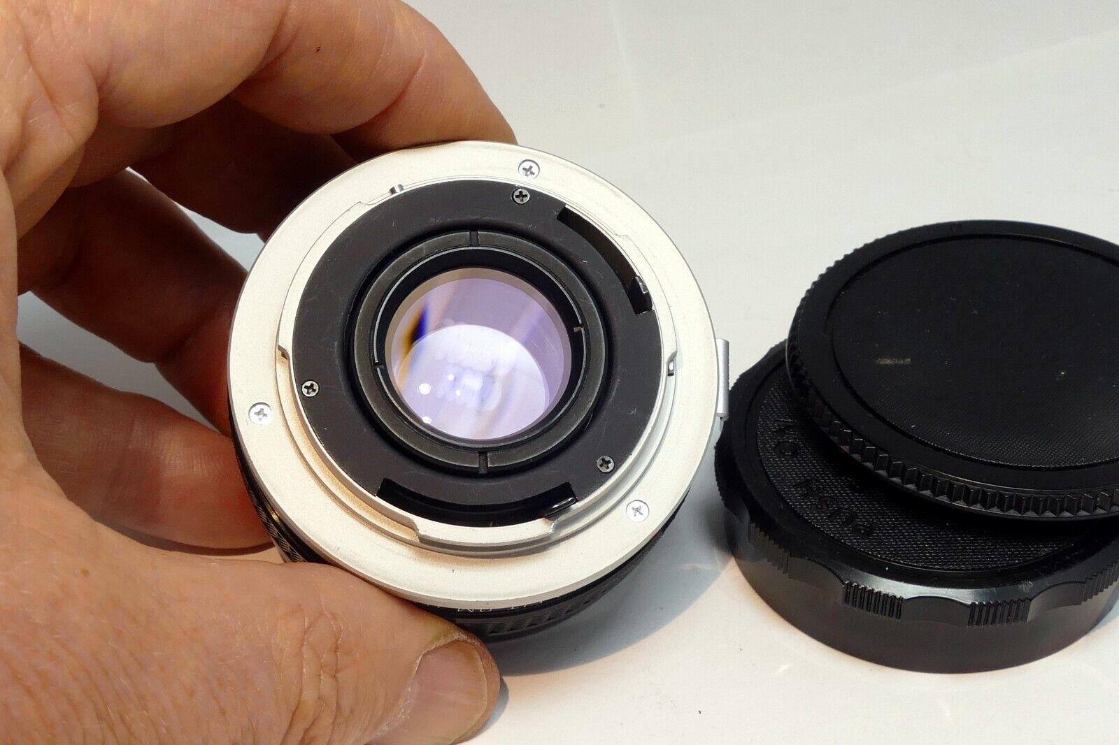 Multi-Coated 2X Lens teleconverter for Olympus OM mount