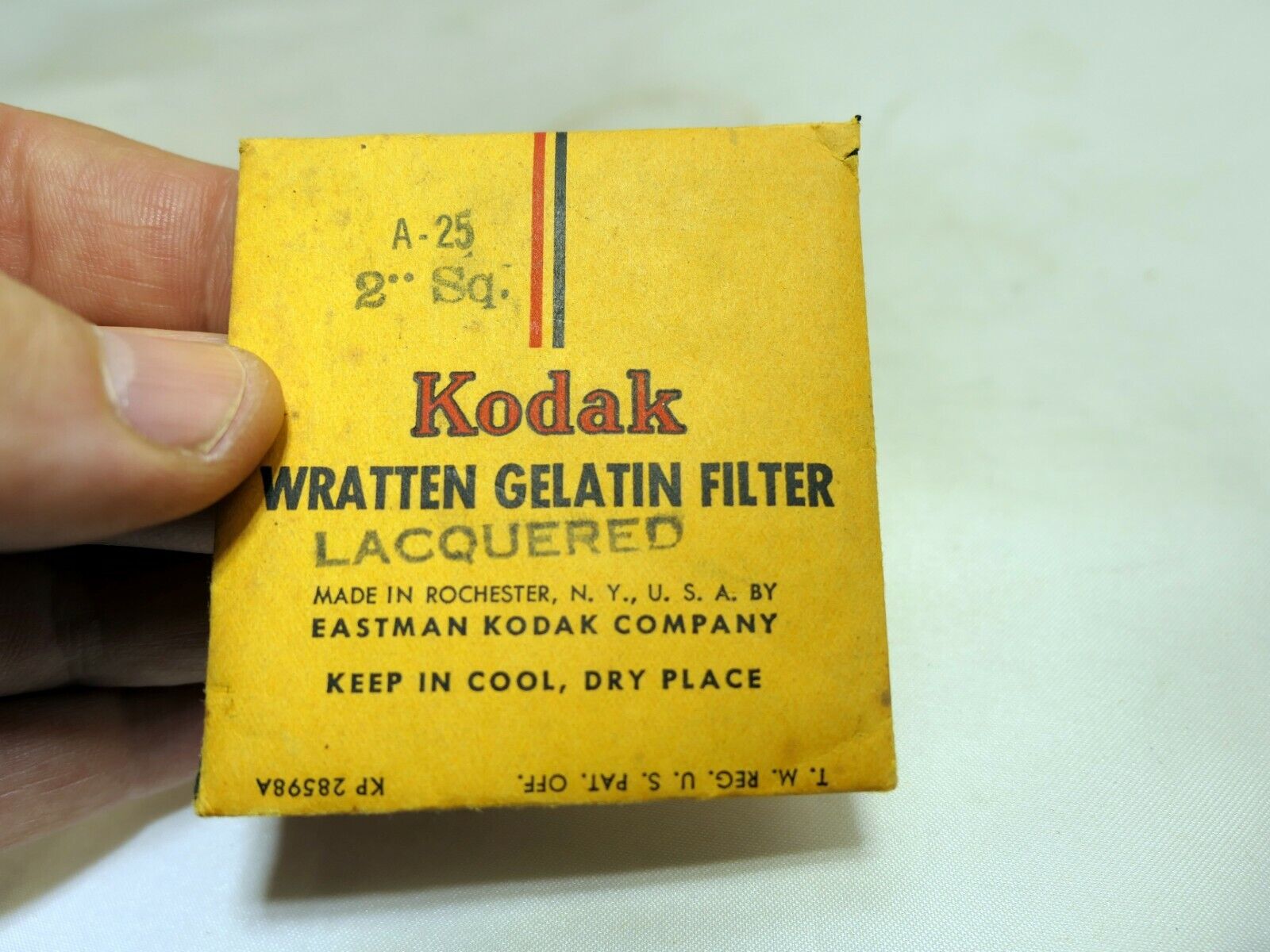 KODAK Wratten Gelatin Lens Filter 2X2" square A25 Green