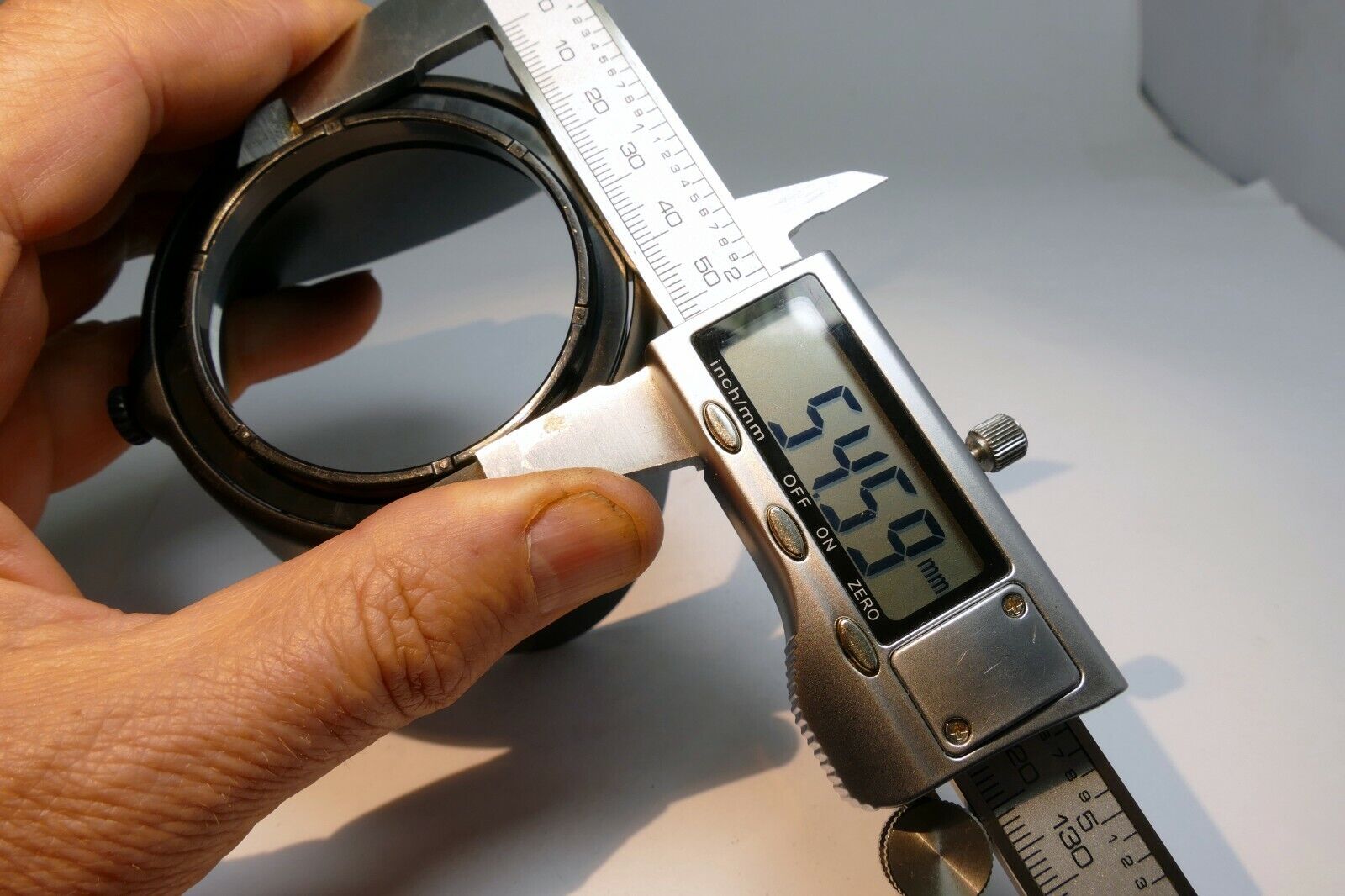 55.5mm Lens Hood  screw in  type telephoto