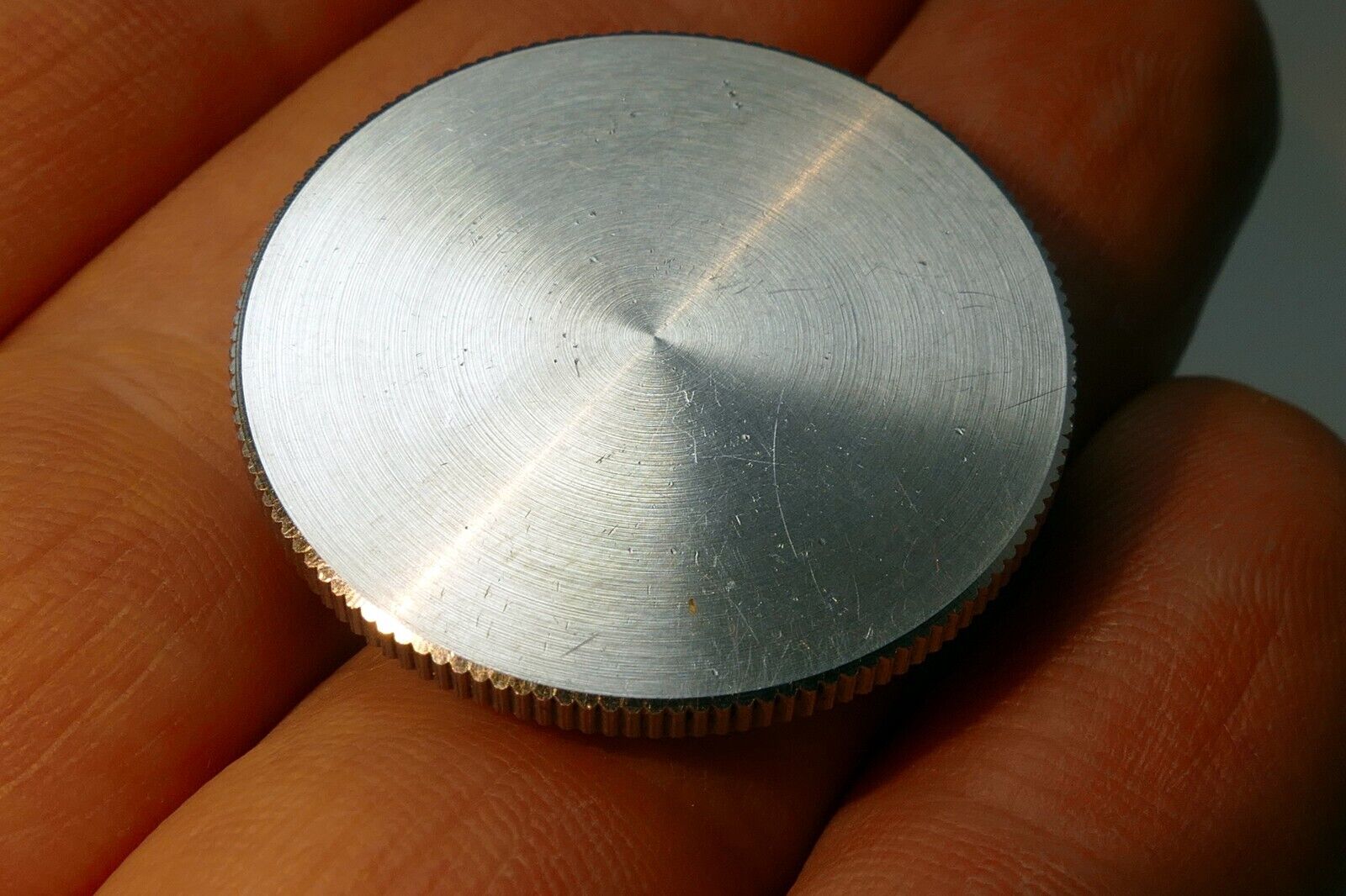 28mm Screw-in Metal Lens Front Cap for  1 1/2"  8mm f1.9 C threads