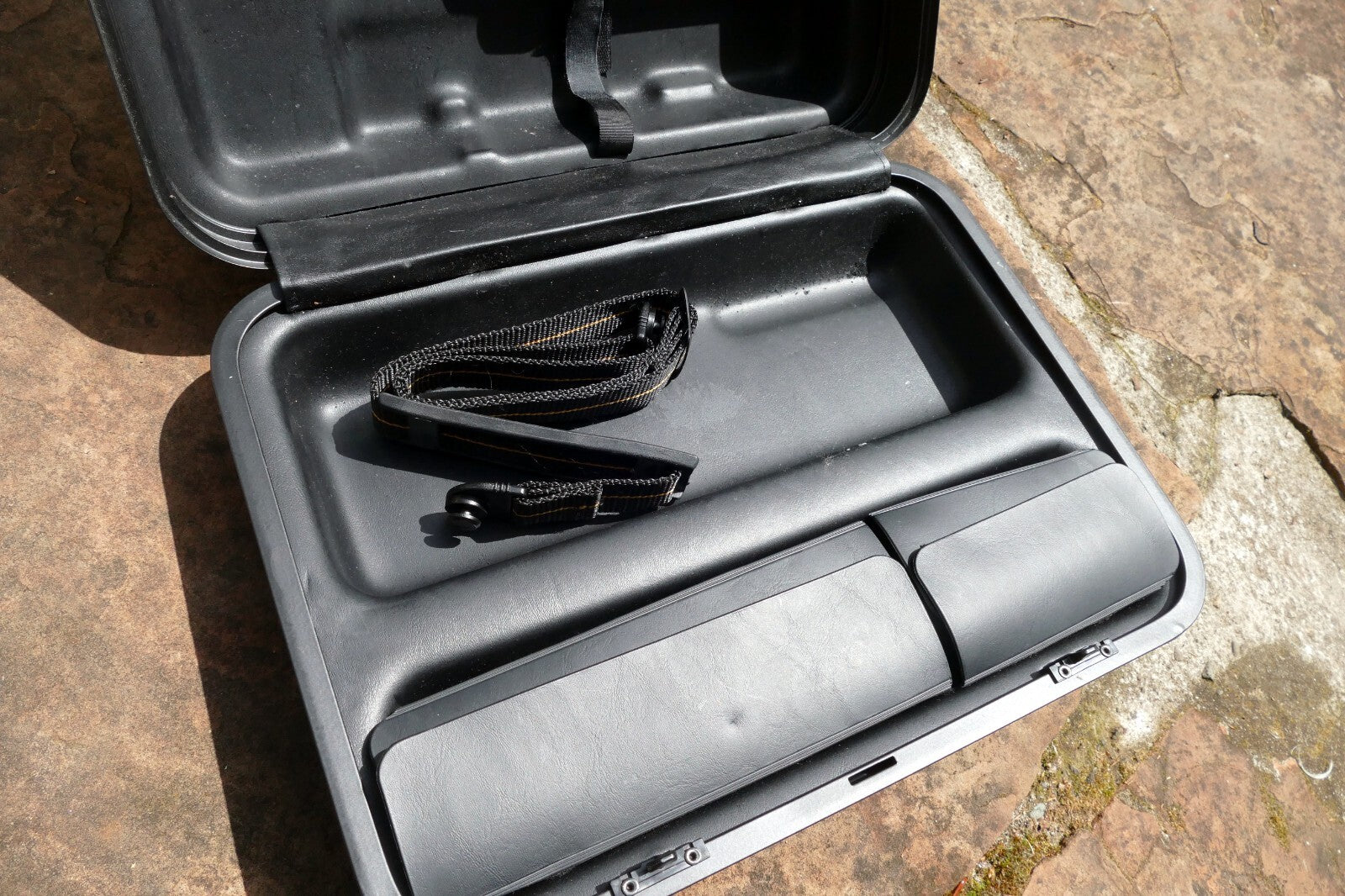 Sony Handycam Camera Hard Case Locking w/ Keys Travel Brief Carrying OEM Genuine