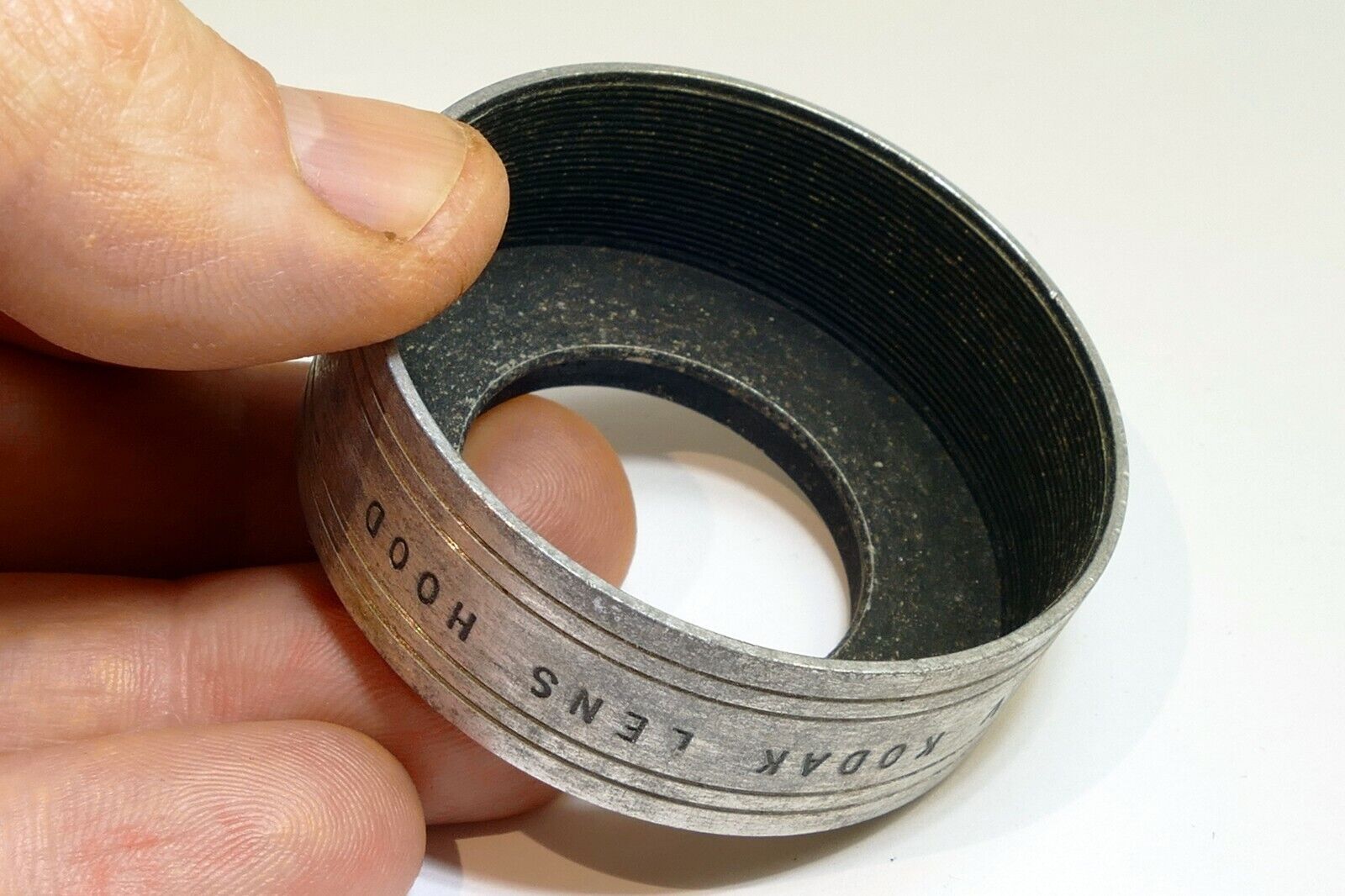 Kodak 34mm series 5 V Metal Lens Hood Shade screw in for 33.3mm 1 5/16" ring