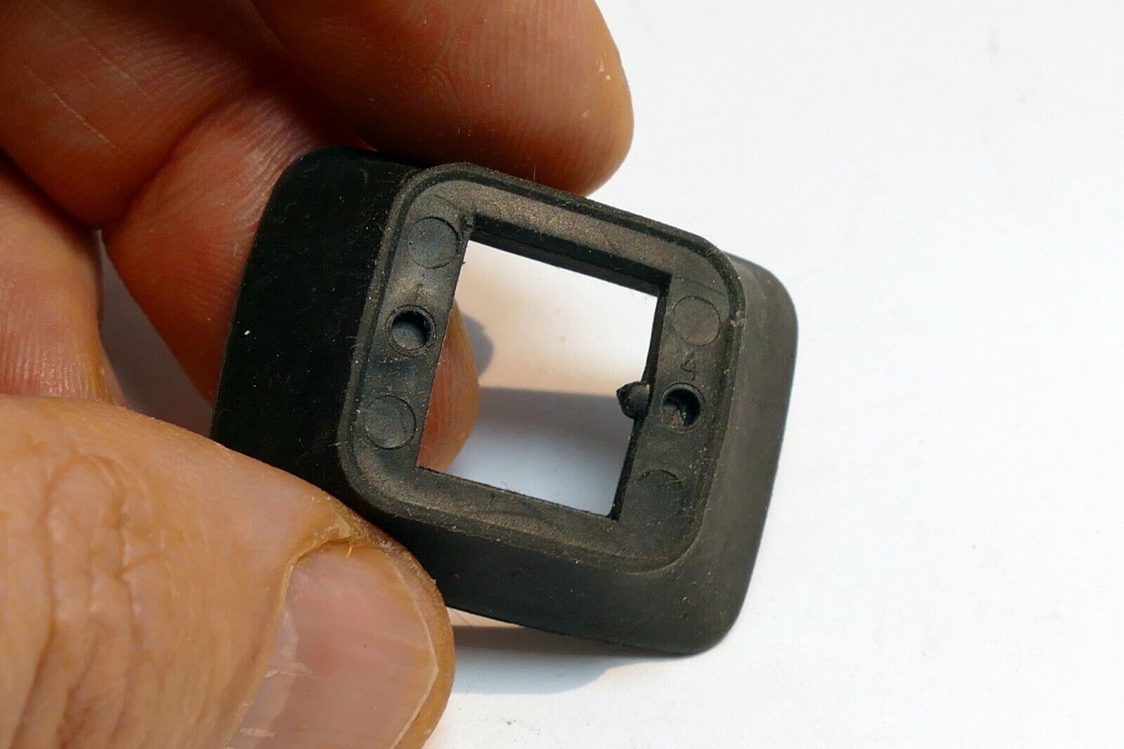 13X16mm ID Rubber Square Eye cup for camera finder video