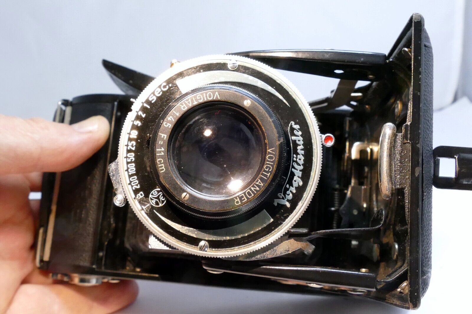 Voigtlander Bessa 6x9 Folding Medium Format Camera with 11cm f4.5 Lens - vintage