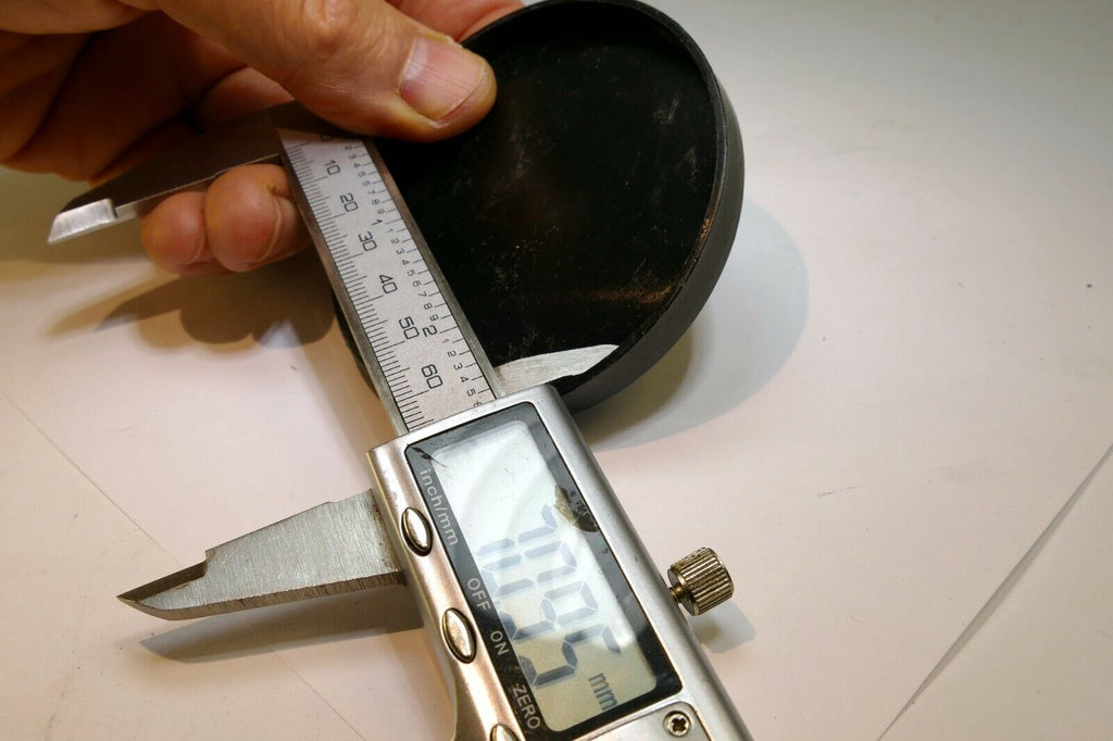 Lindahl Snap-on Plastic Front Lens Cap  Black  71mm ID