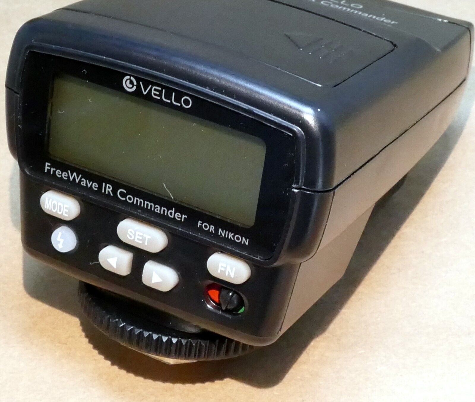 VELLO FREEWAVE IR COMMANDER WIRELESS flash control for NIKON i-TTL SB-900 910