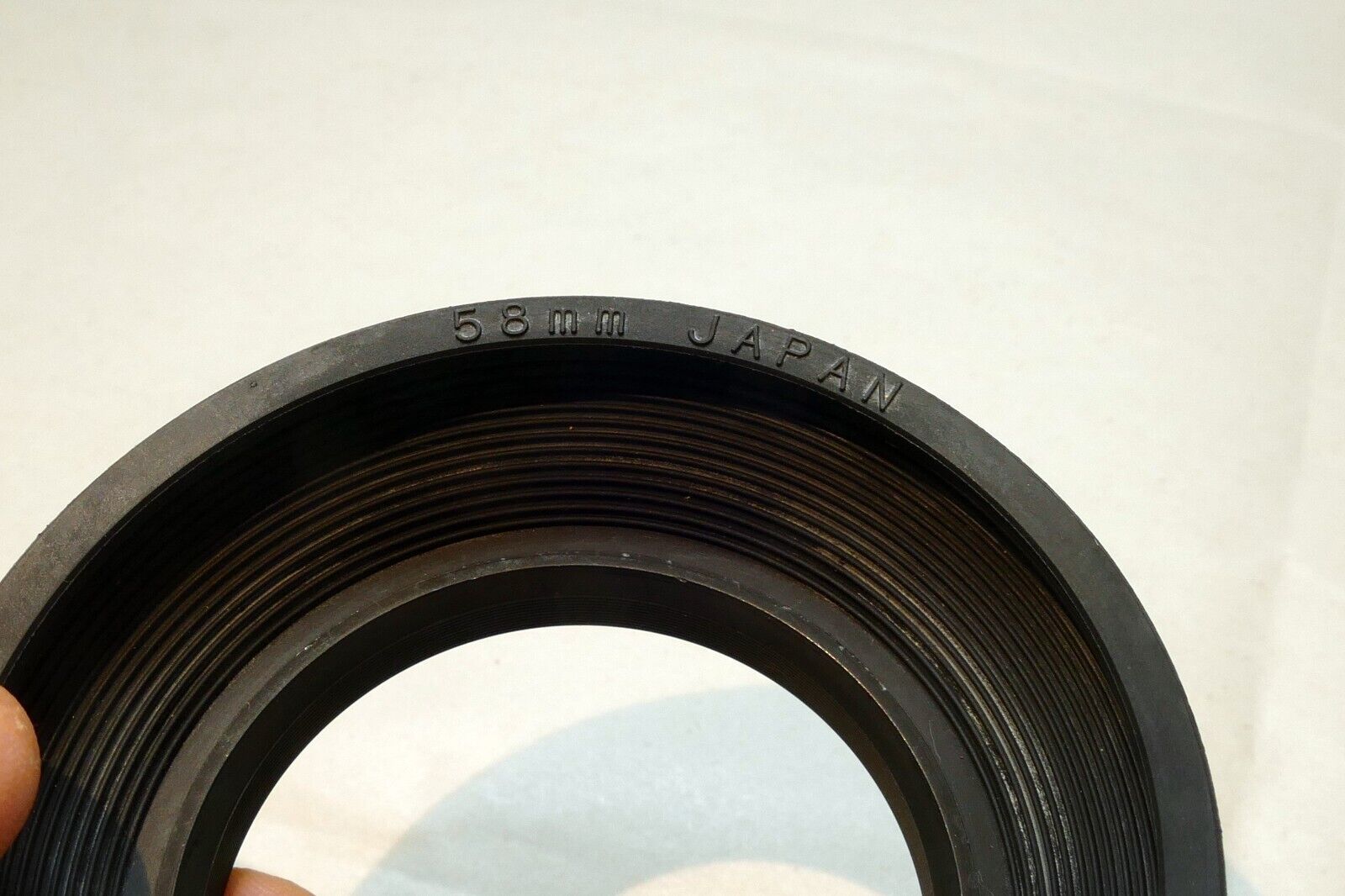 58mm Rubber collapsible Lens Hood Shade for 28mm f2 wide angle