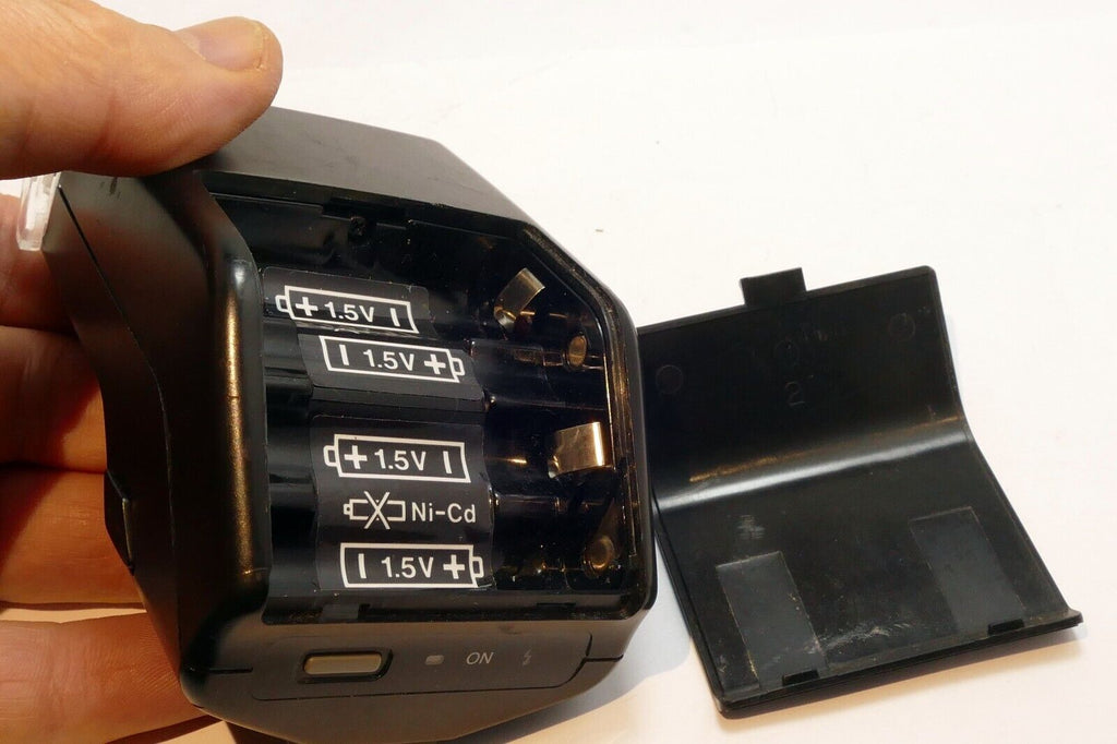 Minolta Program 2000Xi Shoe Mount Flash - works good