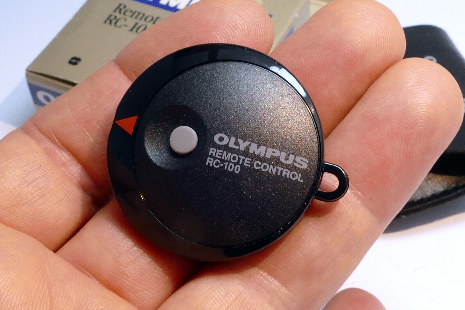 RC-100  Remote Control for Olympus