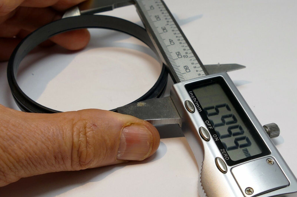 72mm Ring for lens maybe for Lindahl bellows 72mm male to female threads plastic