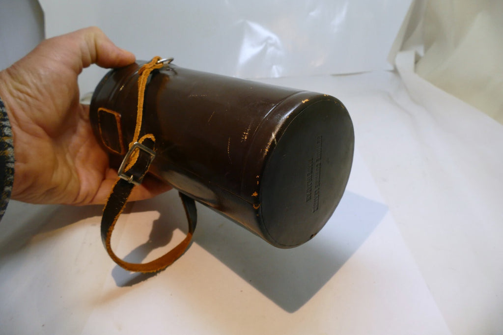 Hard Lens Case (for 200mm f4 lens) vintage leather brown 3.5X7"