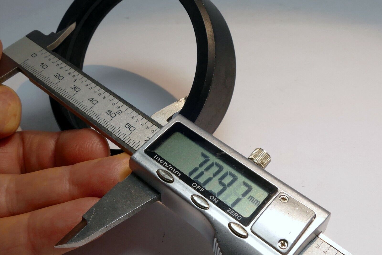 72mm Female Threads  LENS Hood Shade telephoto  slip on 80mm front