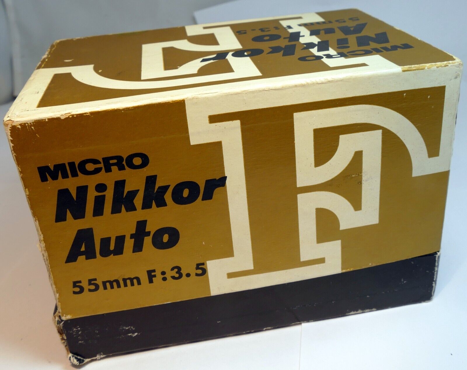 Empty Box for  Nikon Micro Nikkor 55mm f3.5 F Non Ai lens  ( an empty box only)