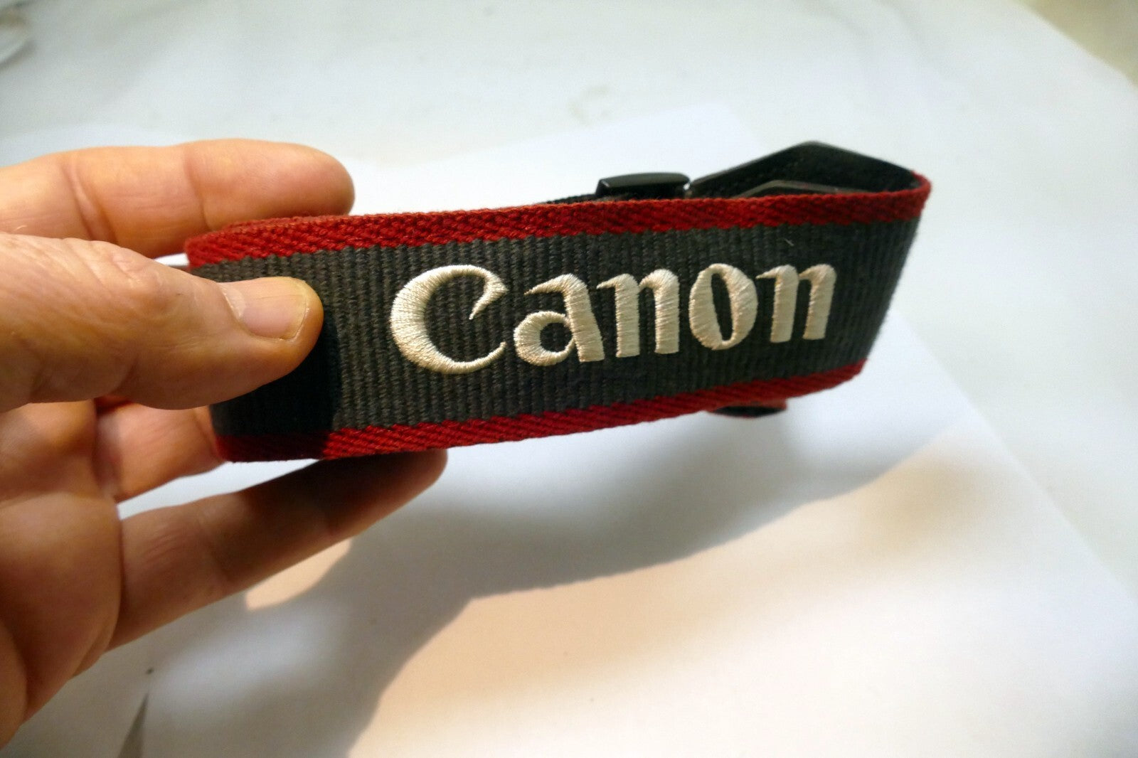 Canon EOS Digital Rebel Camera Neck Shoulder Strap Gray/Red - Genuine