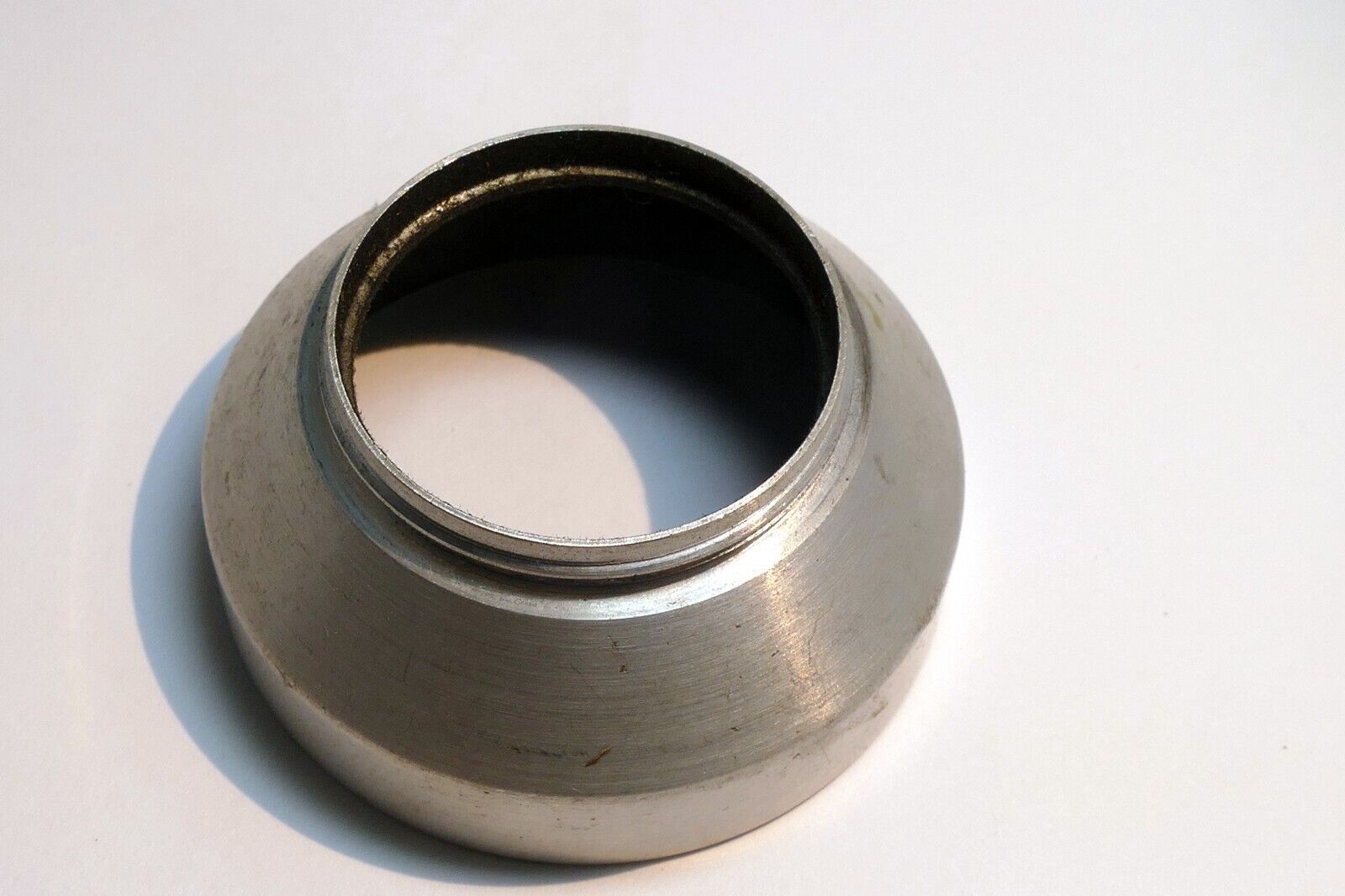 Milo series 5 V Metal Lens Hood Shade screw in for 33mm threaded