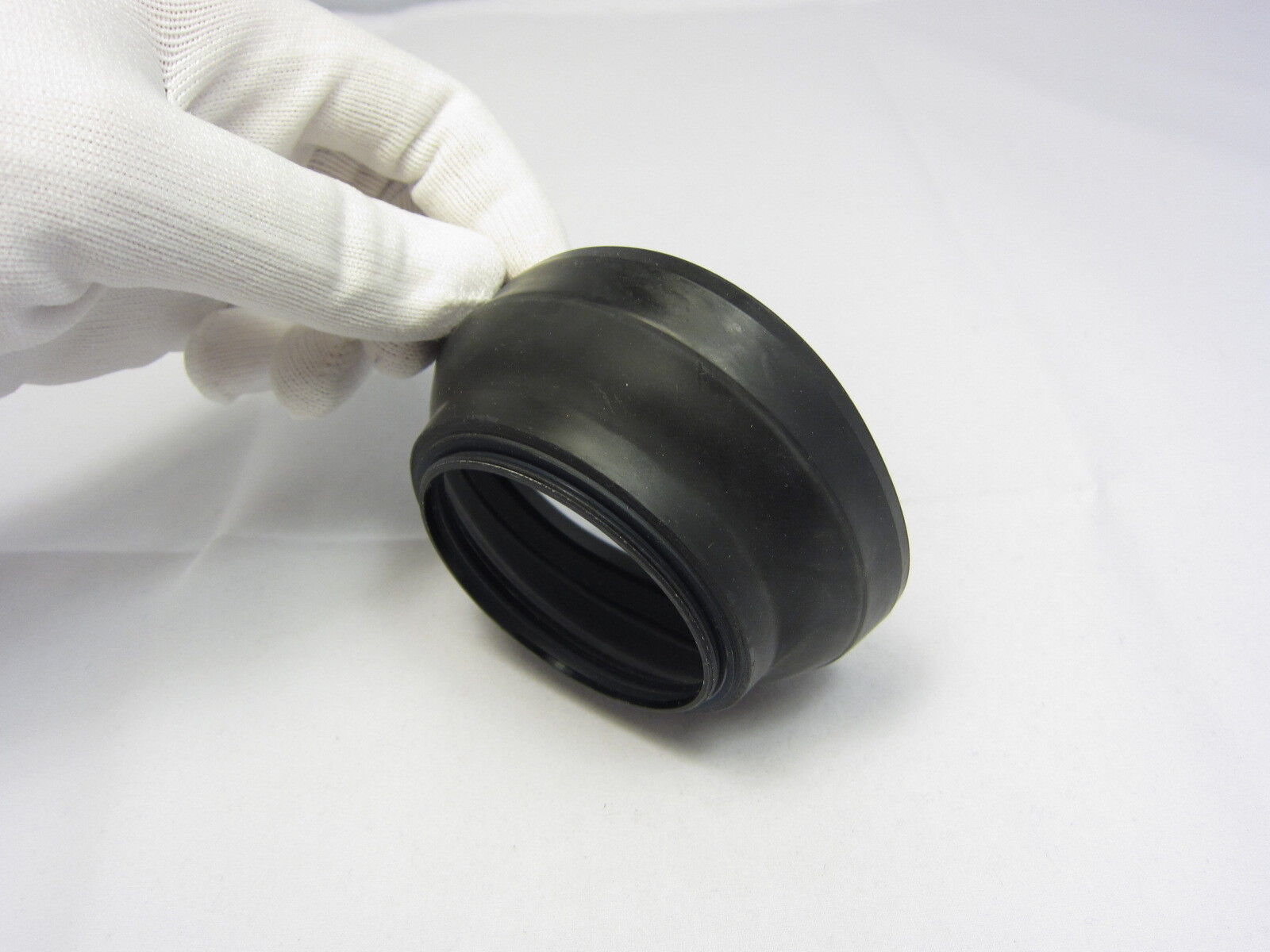 Used Unknown Brand 52mm Collapsible Rubber screw in Lens Hood N102015