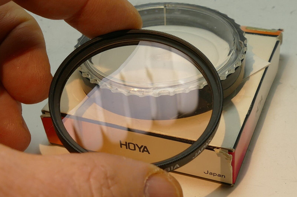 Hoya  52mm Filter 81A