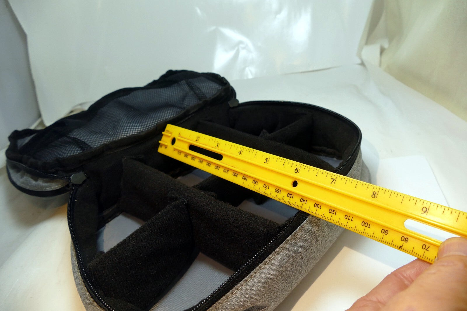 Promaster 7X9X3" camera Impulse Handy case for camera and accessories