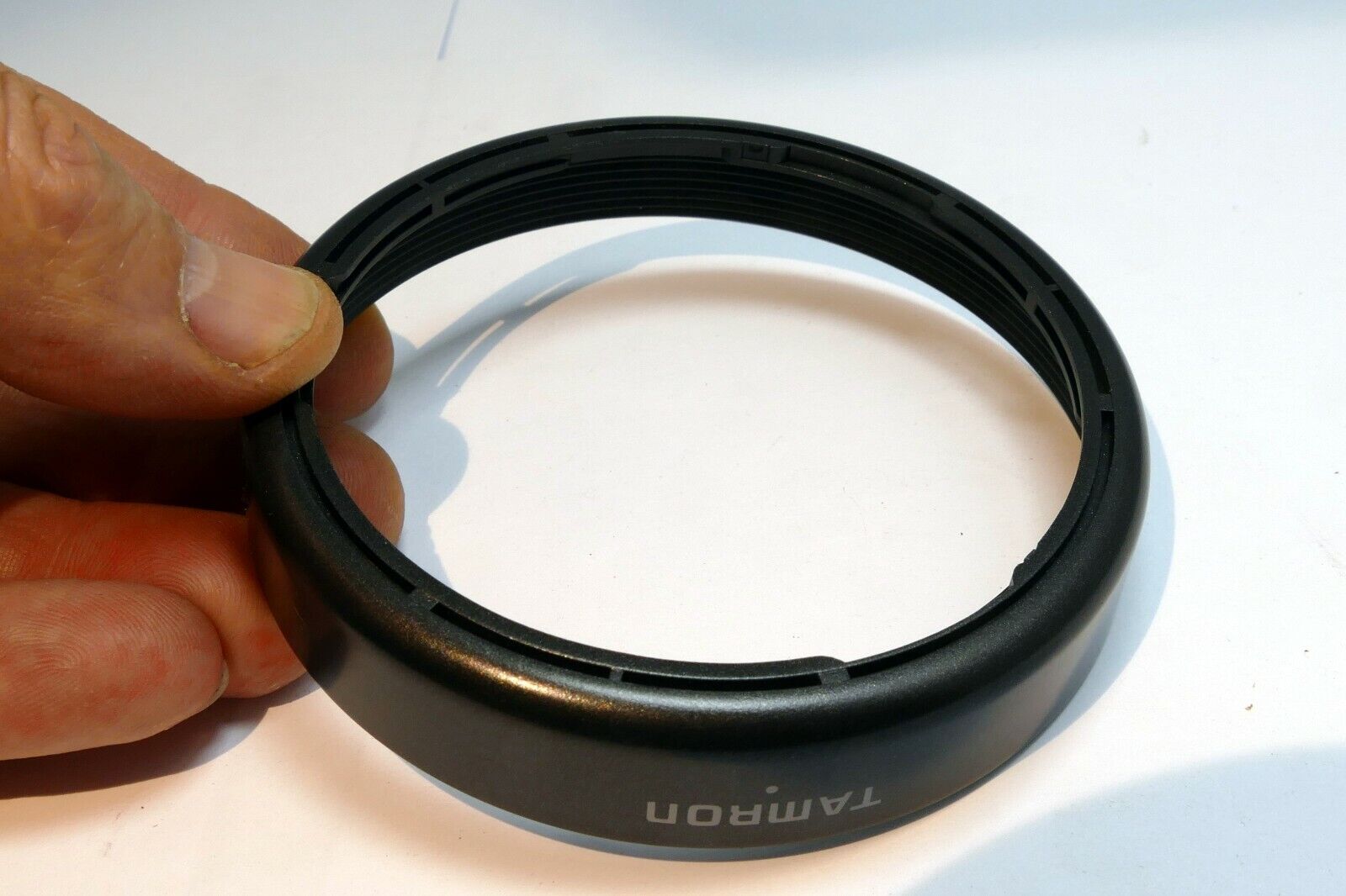 Tamron B5FH Lens Hood Shade 28-200mm F3.8-5.6 Aspherical  (72mm rim)