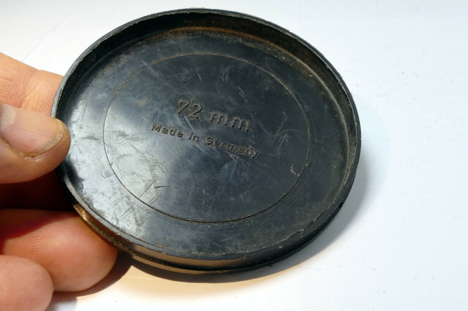 72mm Plastic Nikon Lens cap Slip on type plastic 74mm OD 72mm ID (not for 72mm r