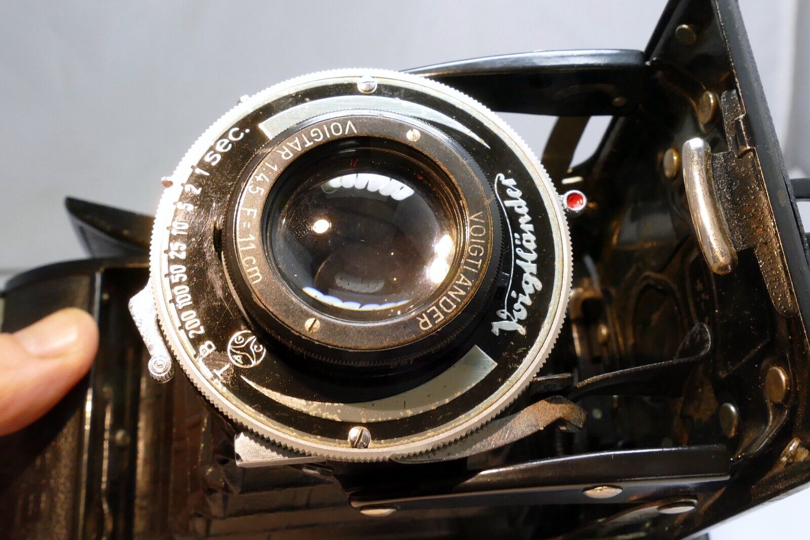 Voigtlander Bessa 6x9 Folding Medium Format Camera with 11cm f4.5 Lens - vintage