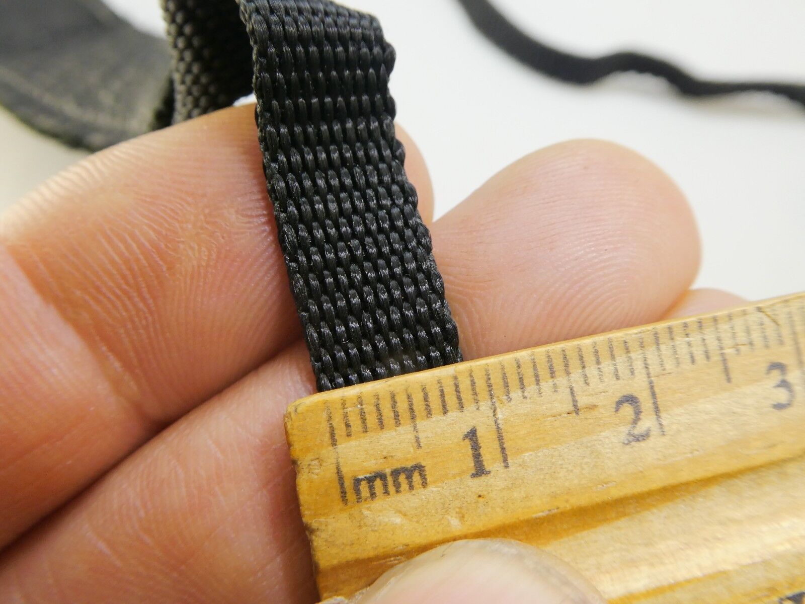 2cm wide Black Neck Shoulder Strap for cameras missing buckles and plastic loops