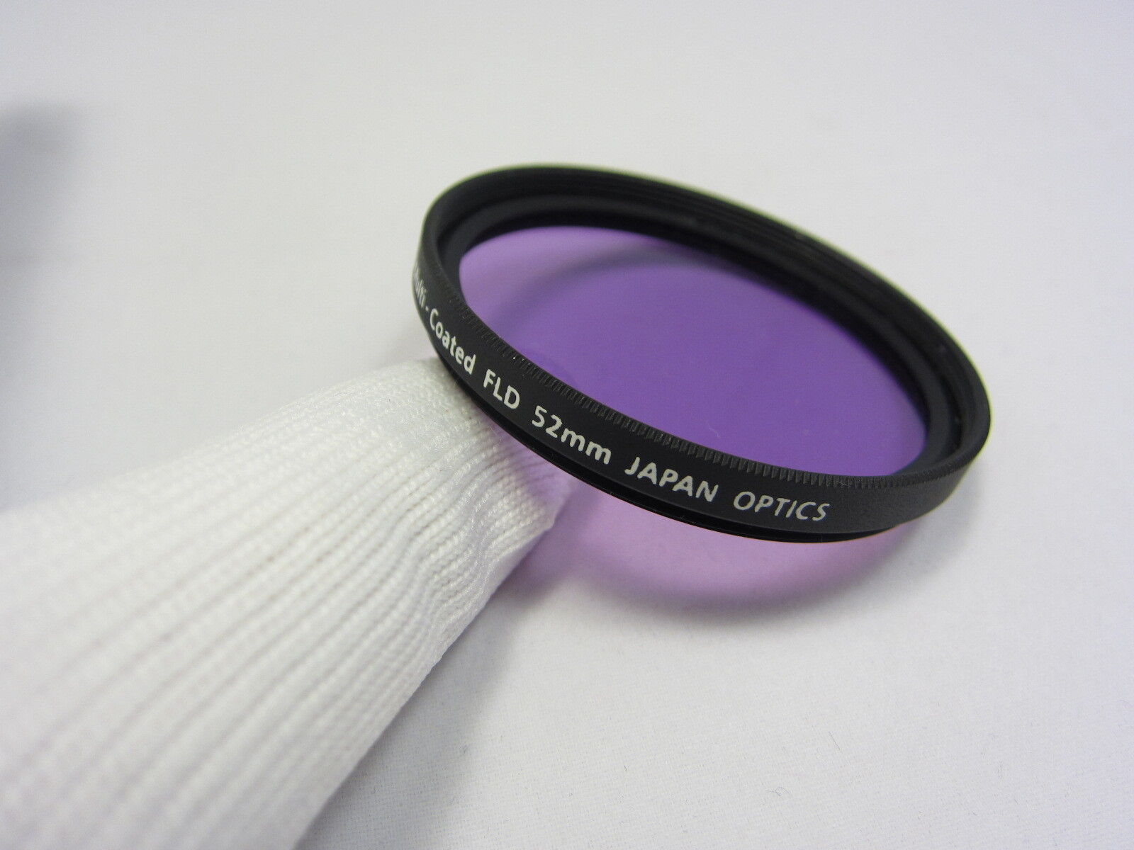 Digital Conceptes Multi-Coated 2mm FL-D Lens Filter (w/ minor Scratches) 6420007