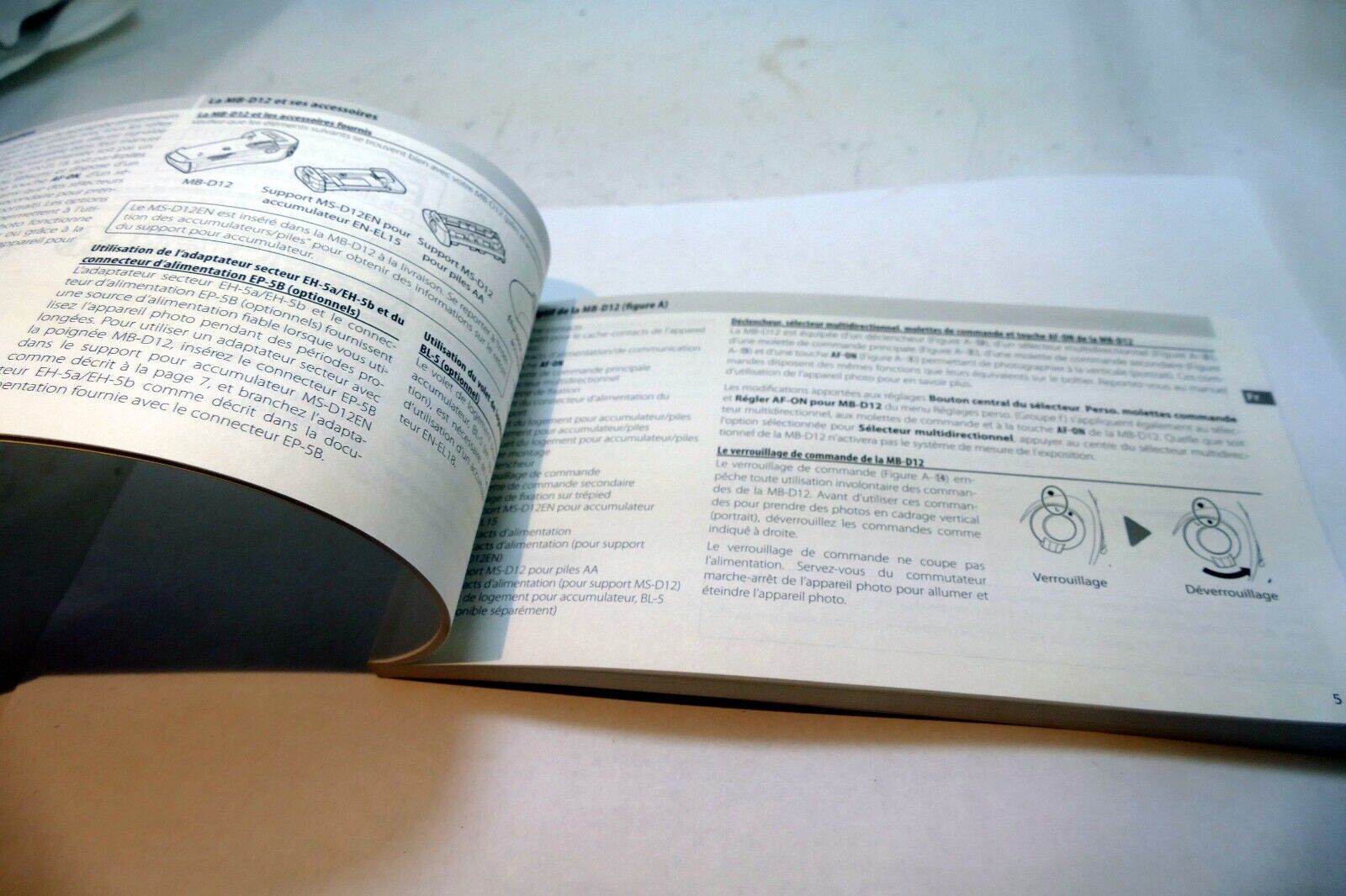 Nikon MD-12 Multi-Power Battery Grip Pack User's Manual GUIDE