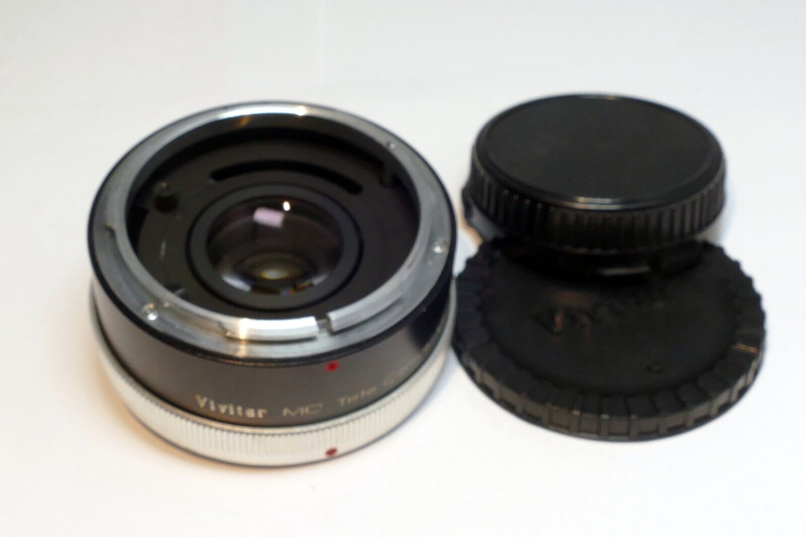 Vivitar Multi-Coated 2X Lens teleconverter for FD Canon mount manual focus lens