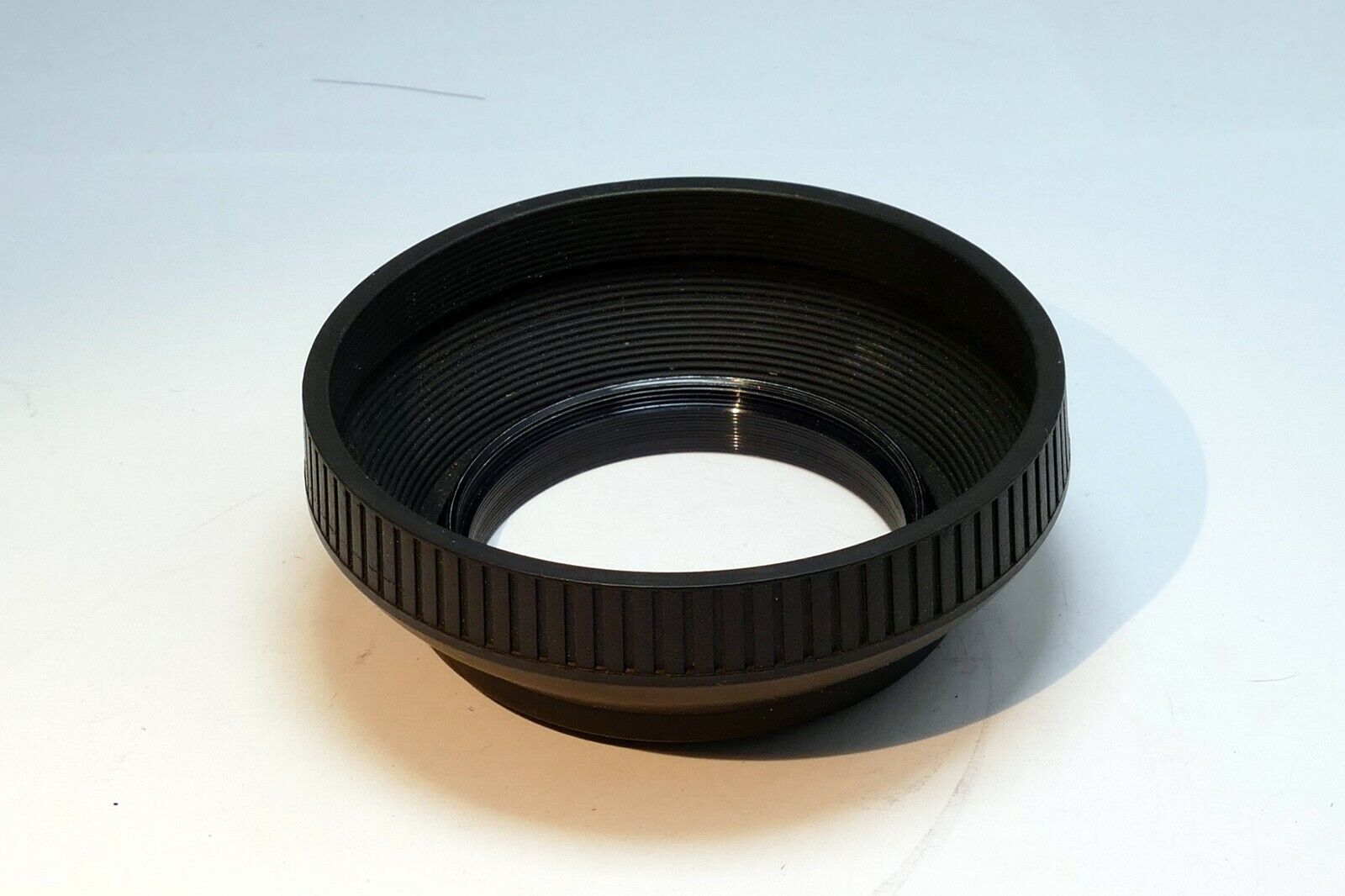 52mm screw in  Rubber Lens Hood Shade for normal 35mm f2.8  lenses