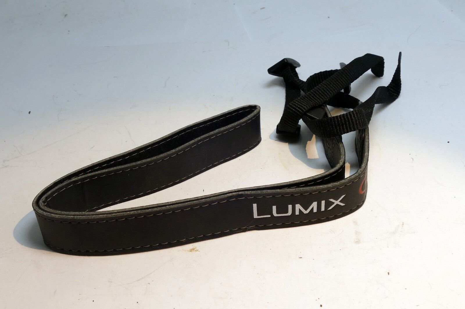 Panasonic Lumix G Shoulder Camera  Strap 2cm wide Leather  - Genuine OEM