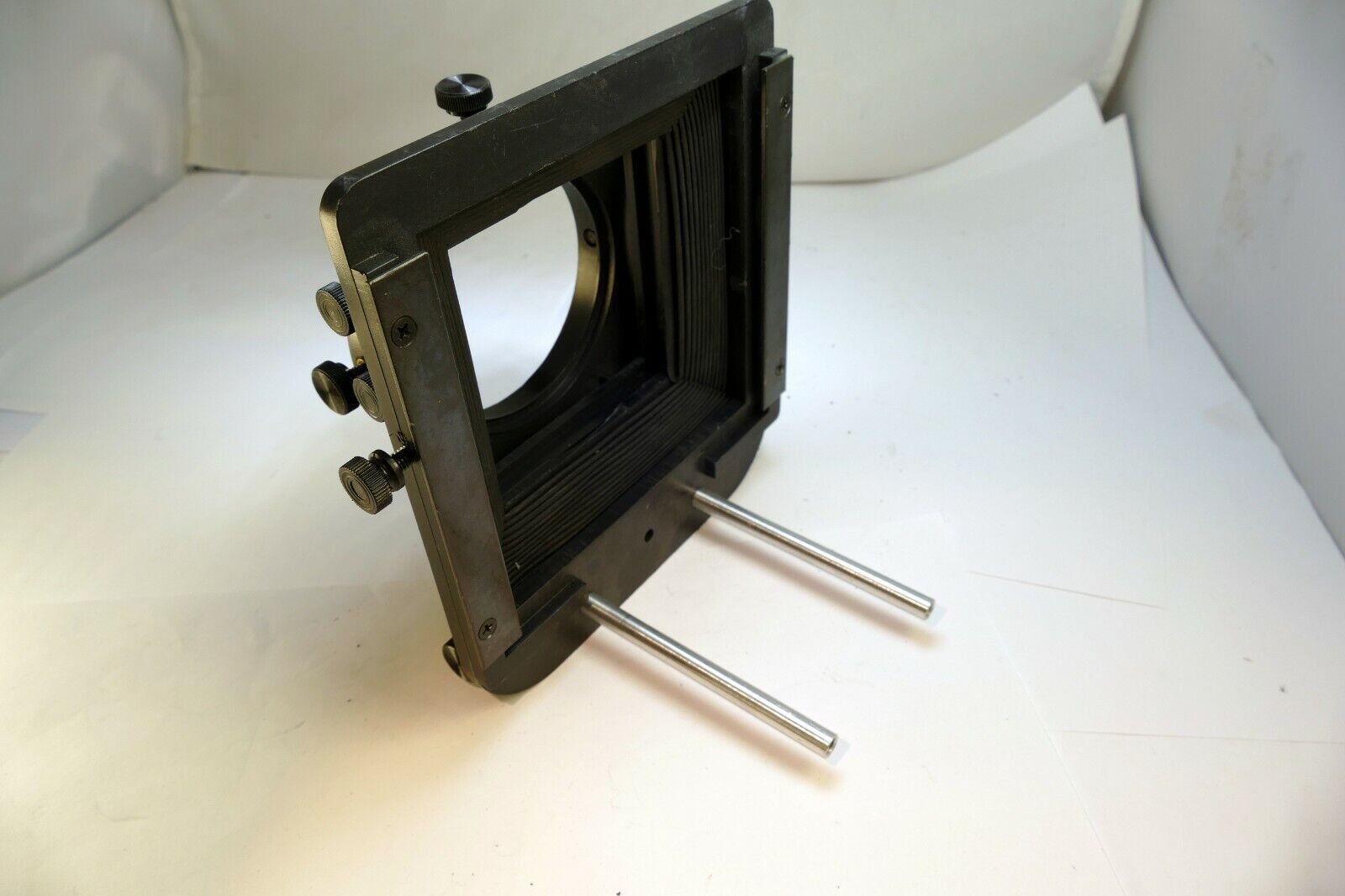 Lindahl Bellows Hood Vignetter System Double Slot 3" square filter