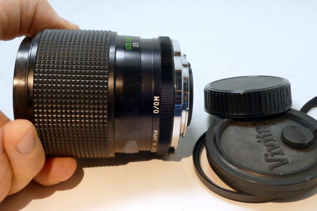Vivitar 35-70mm f3.5 Manual Focus constant Aperture zoom Lens - Olympus OM mount