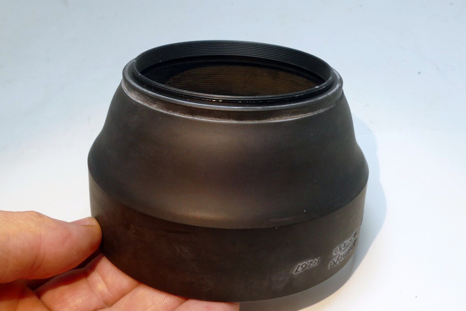 Mamiya 77mm Threaded Lens Hood RZ67 180mm 4.5 210mm  Sekor Z N - Original