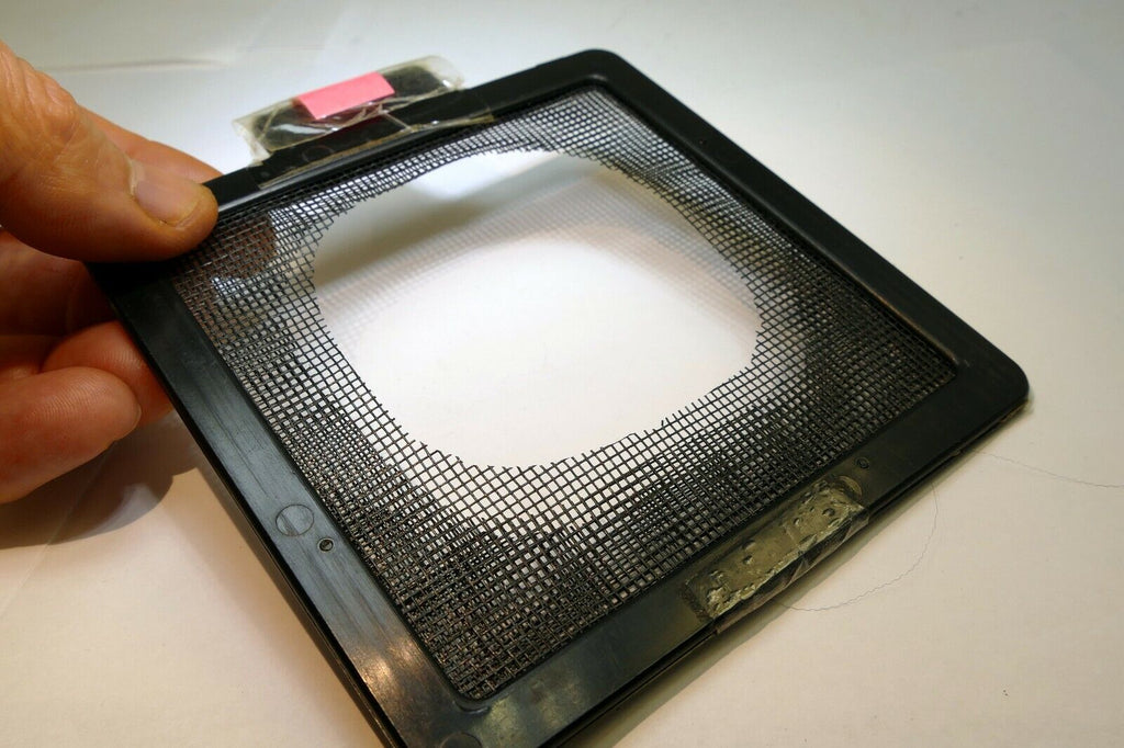 Lindahl Plastic Vignetter Mask Frame 4.5X4.5" bellows 3" Large Oval portrait