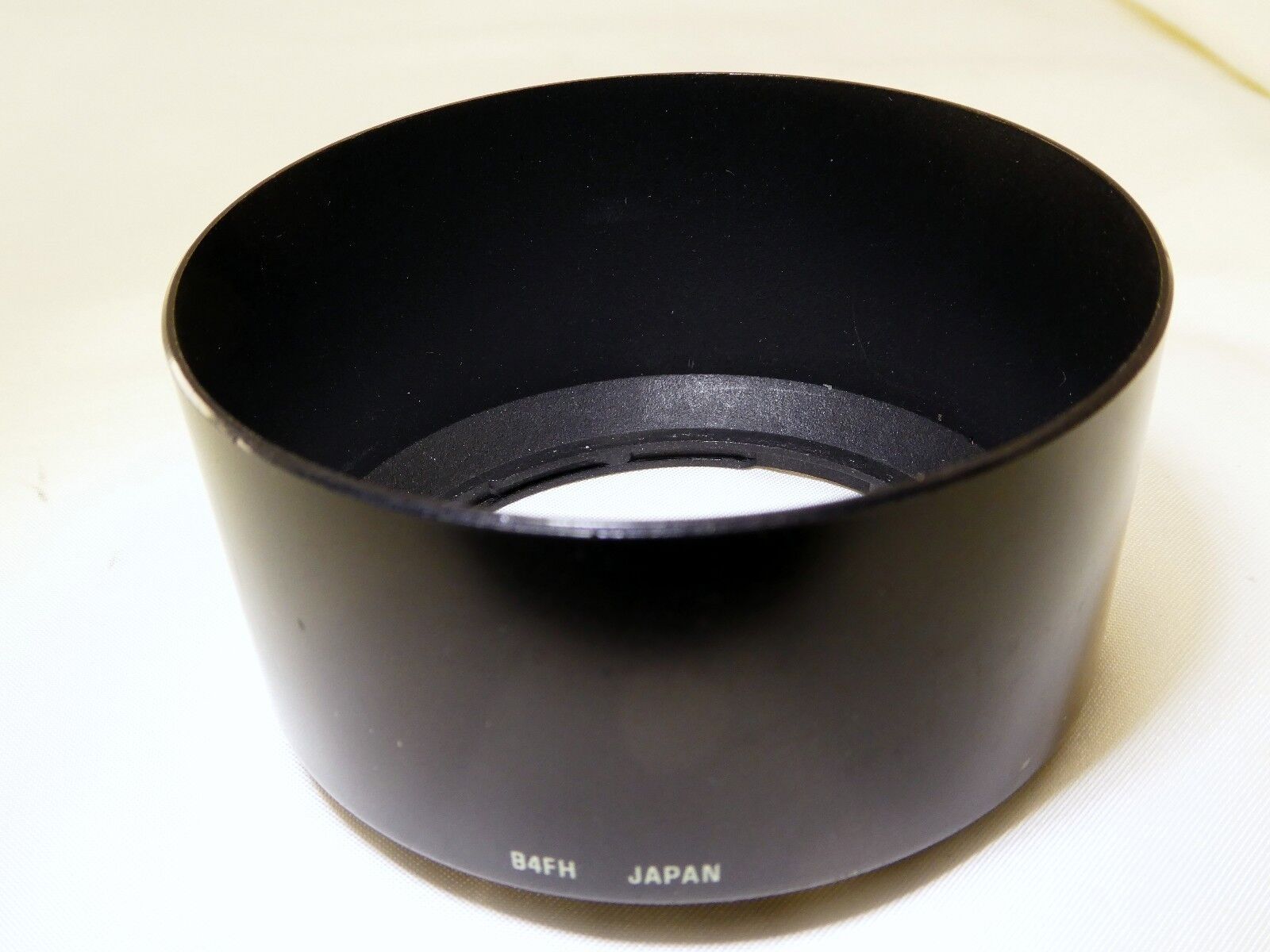 Tamron 84FH Lens Shade for 70-210mm AF 80-200mm