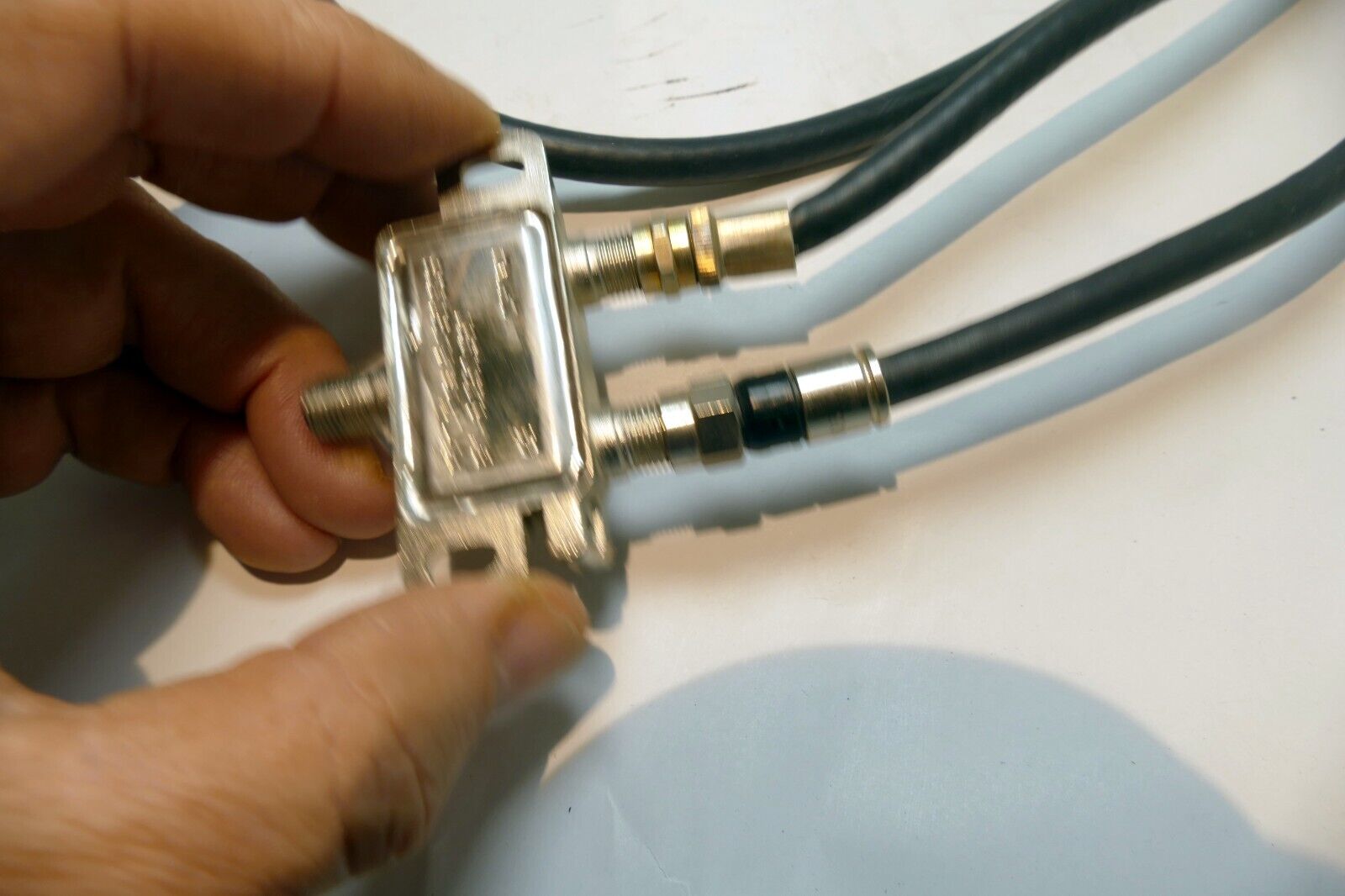 PCT-NGNII-2S Genesys II 2-Way Splitter,  Silver, GUC  w/ 3 feet cable