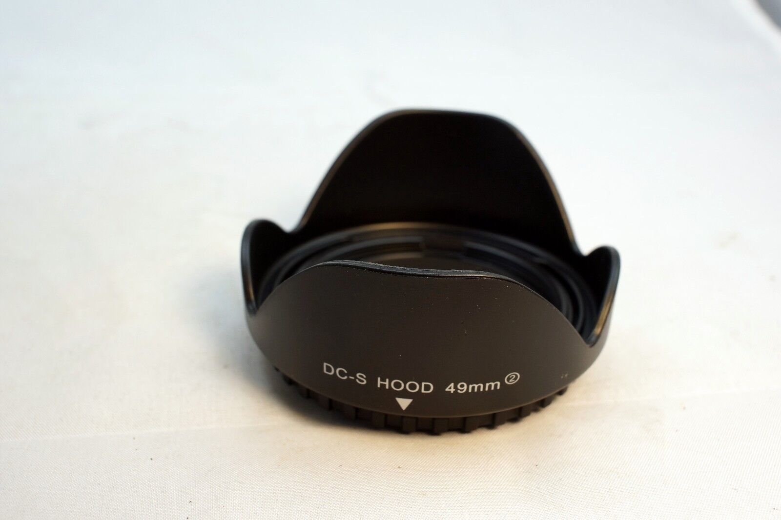 49mm Plastic Petal Flower shaped lens hood lenses screw in type