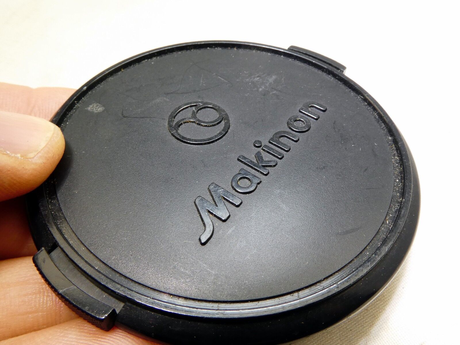 Makinon 72mm Lens Front Cap snap on type 28-80mm