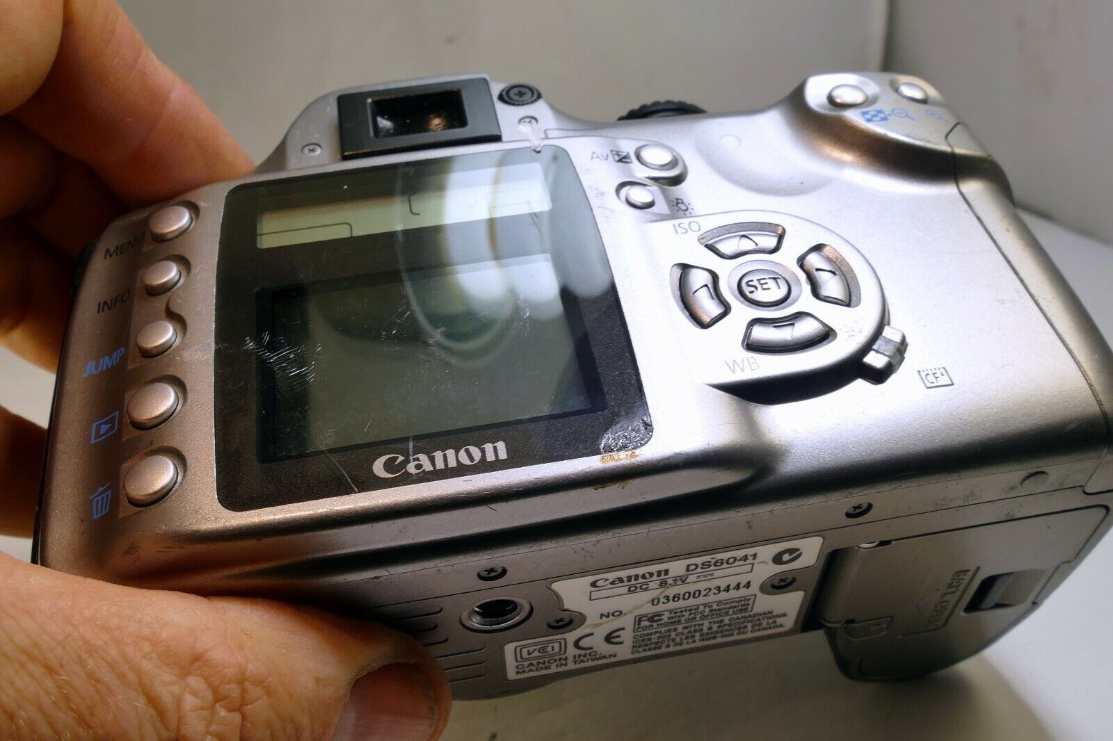 Canon EOS 300D 6MP Digital REBEL SLR Camera - Silver (Body Only) - AS IS - NO AF
