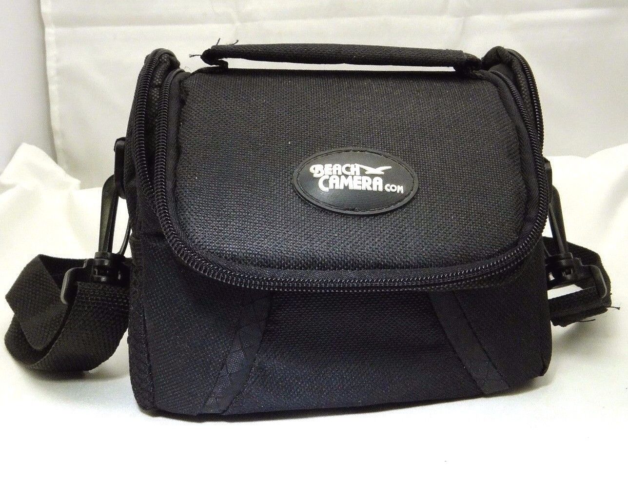 Beach Camera .com Camera Case with shoulder strap for SLR 6X5X4"  