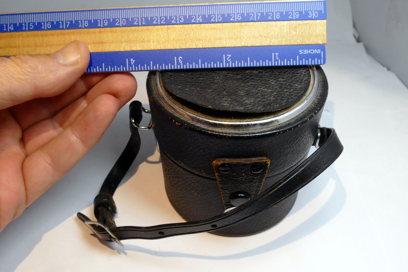 Hard Case for 28mm lens antique Vivitar  f2.5 50mm f1.9 f1.4